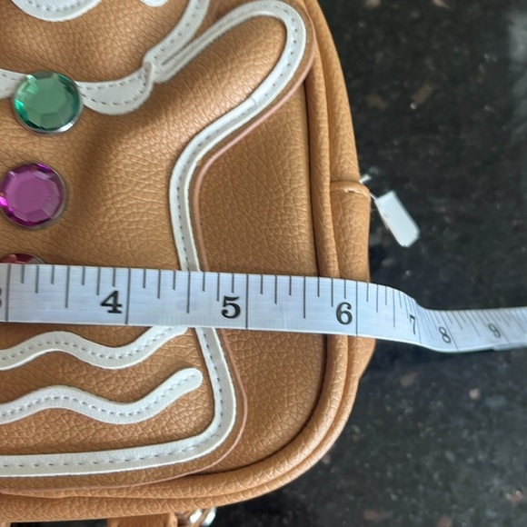 Bath & Body Works Mini Gingerbread Backpack - Picture 7 of 9